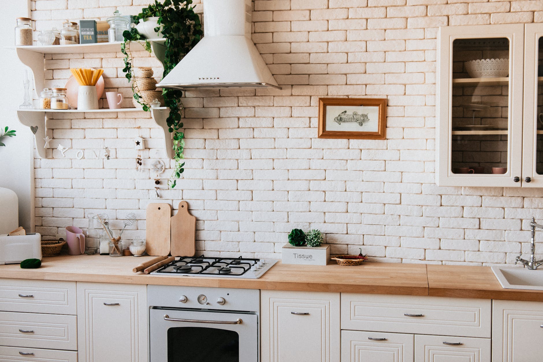 How to Transform Your Butler Pantry from Boring to Fabulous