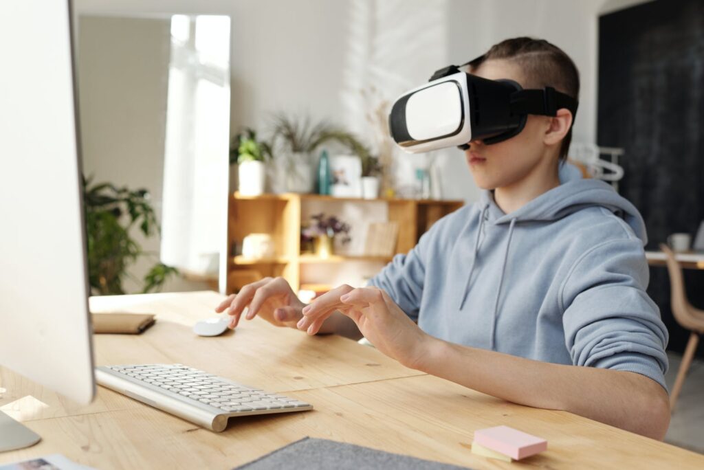 Apple’s Vision Pro VR Launch: A Glimpse into the Future Amidst Modest Crowds