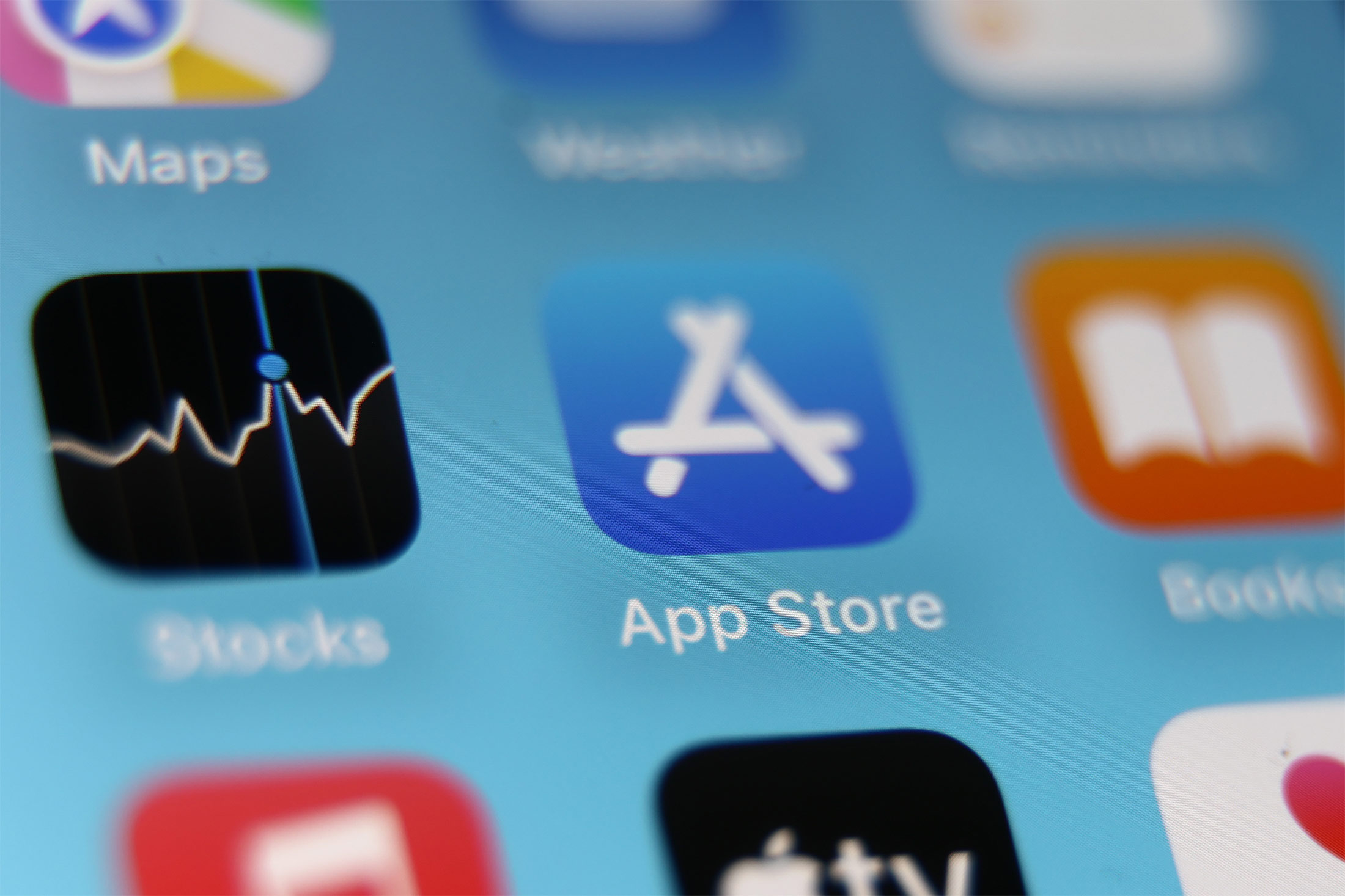 Epic’s Ambitious iOS Game Store Plans Hit a Wall with Apple’s Ban