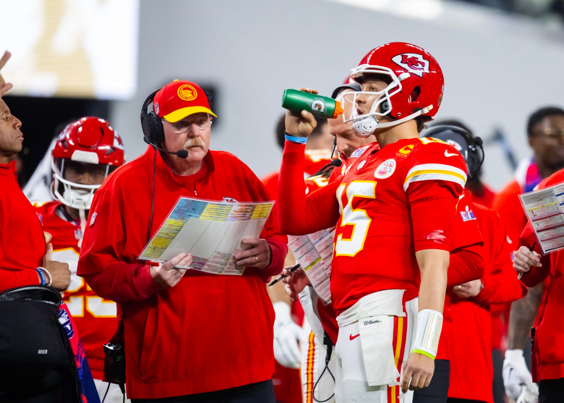 Mahomes’ Masterstroke: Restructuring for Chiefs’ Three-Peat Dream