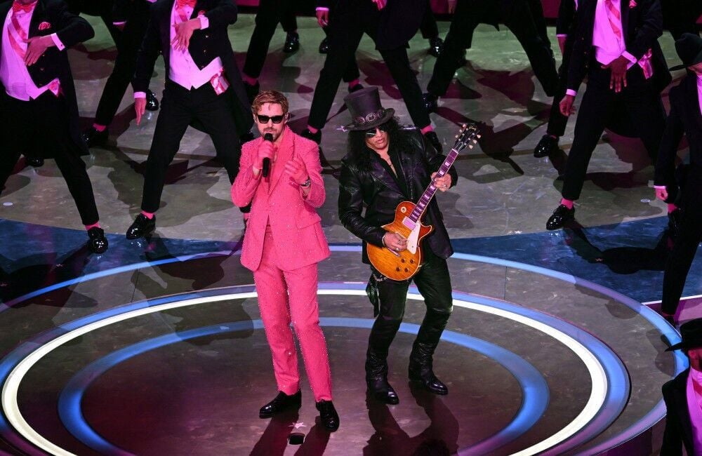 Ryan Gosling’s ‘I’m Just Ken’ Oscars Performance: A Pink, Star-Studded Spectacle! Ryan Gosling’s ‘I’m Just Ken’ Oscars Performance: A Pink, Star-Studded Spectacle!