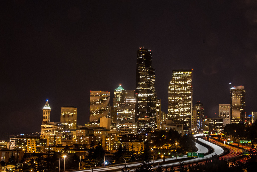 Globetrotter's Guide to the World's Insomniac Cities: Where Nightlife Never Ends - Vimarsana News
