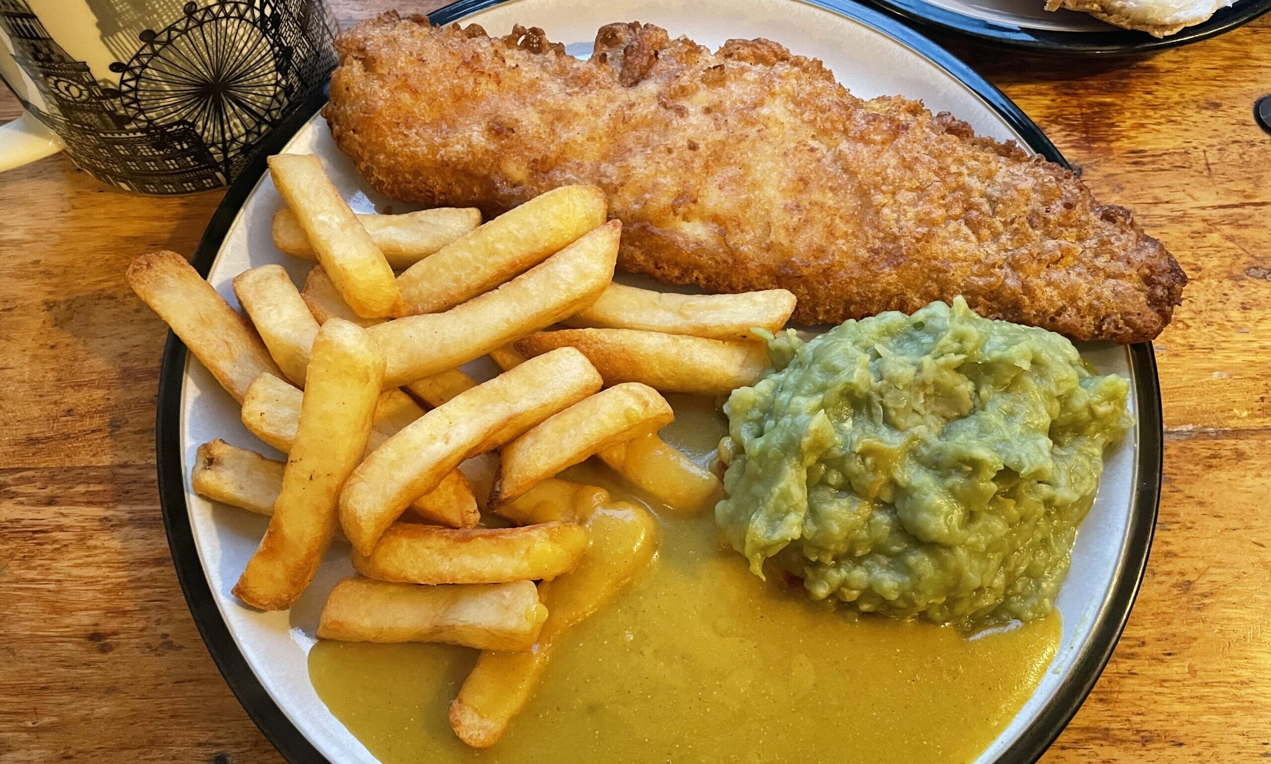 savoring-the-classic-a-dive-into-fish-n-chips-with-a-twist-of-curry